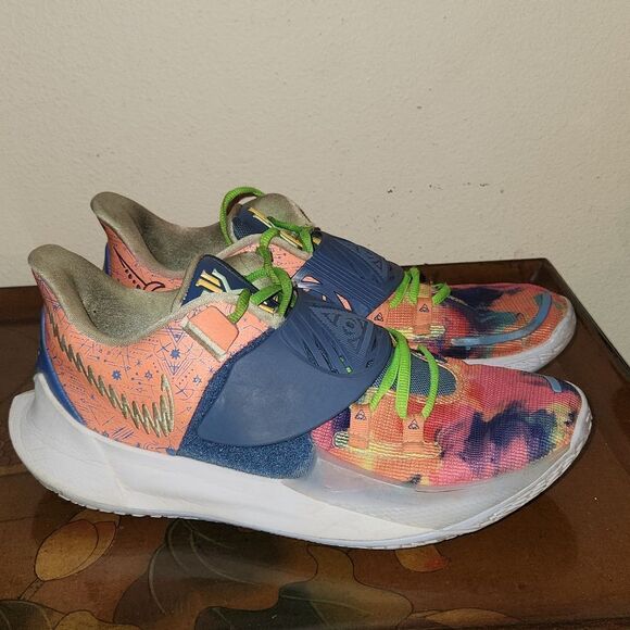 Nike Kyrie 3 Low Tie Dye Shoes 11.5 - Picture 1 of 10
